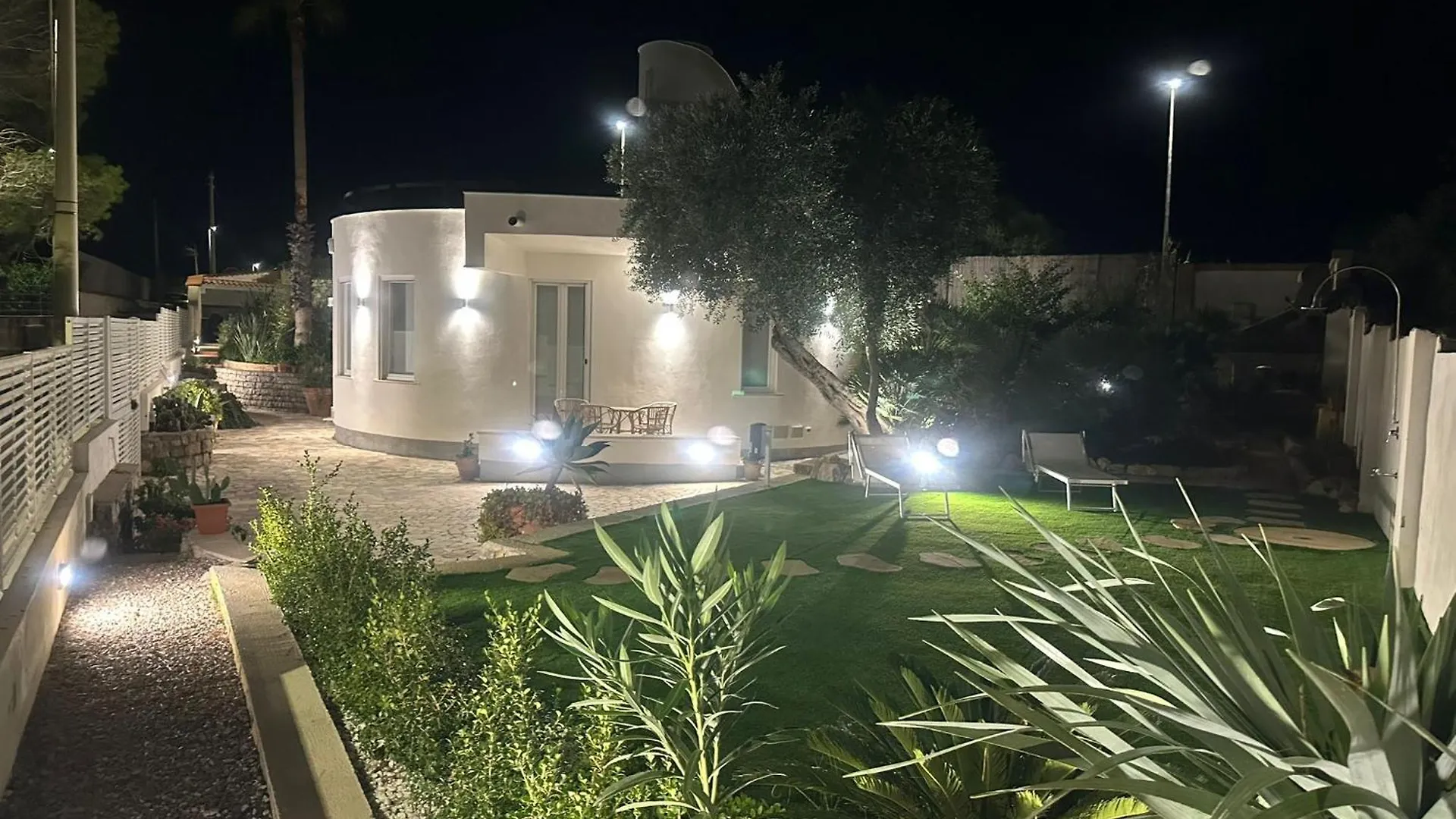 Vfh Stylish Villa Chiocciola Bagheria